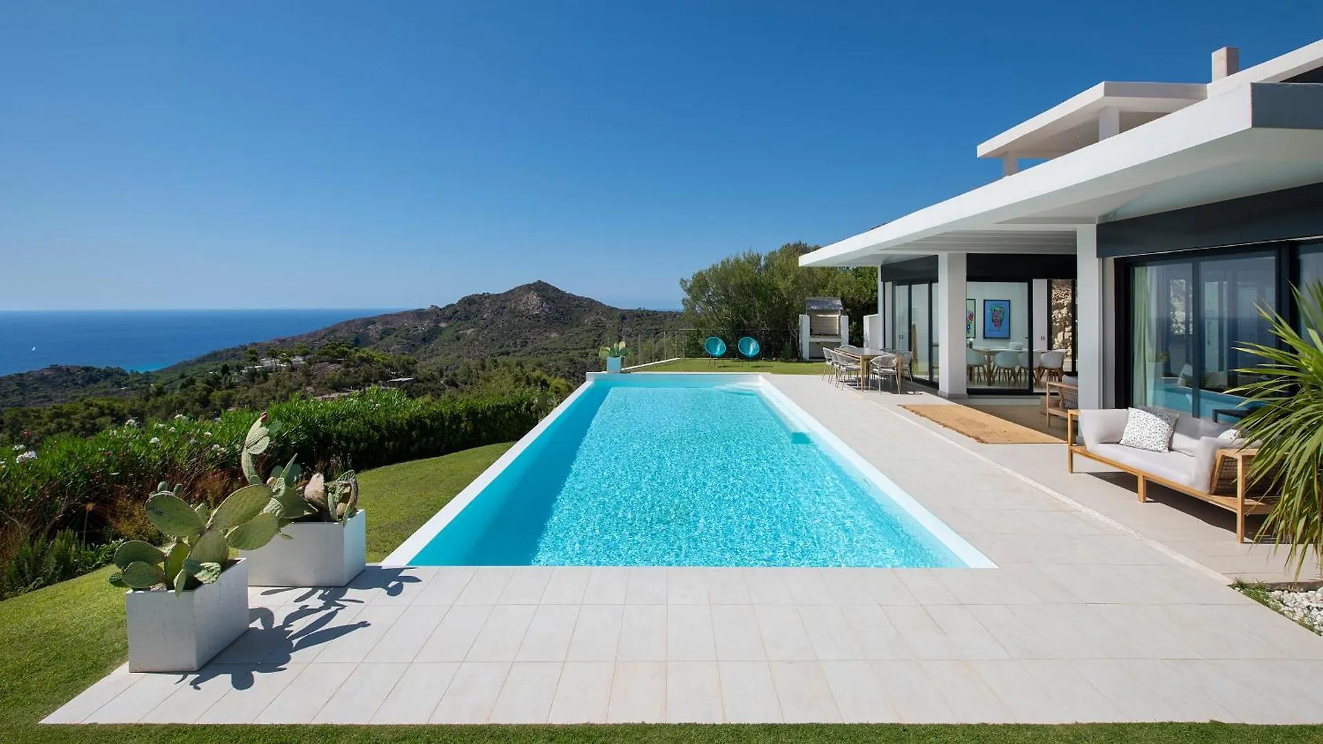 Villa Marita - Luxury Villa With Infinity Pool - Sud Sardegna Chia Italy