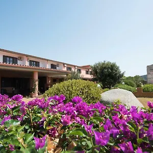 2* Hotel Su Giudeu